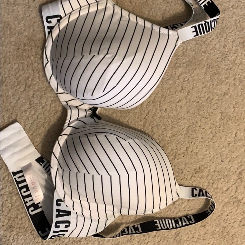 Cacique bra 36DD